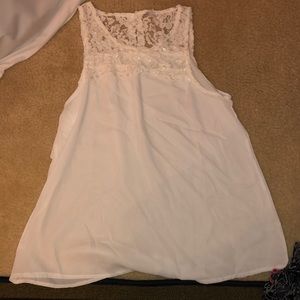 Silky white shirt with lace